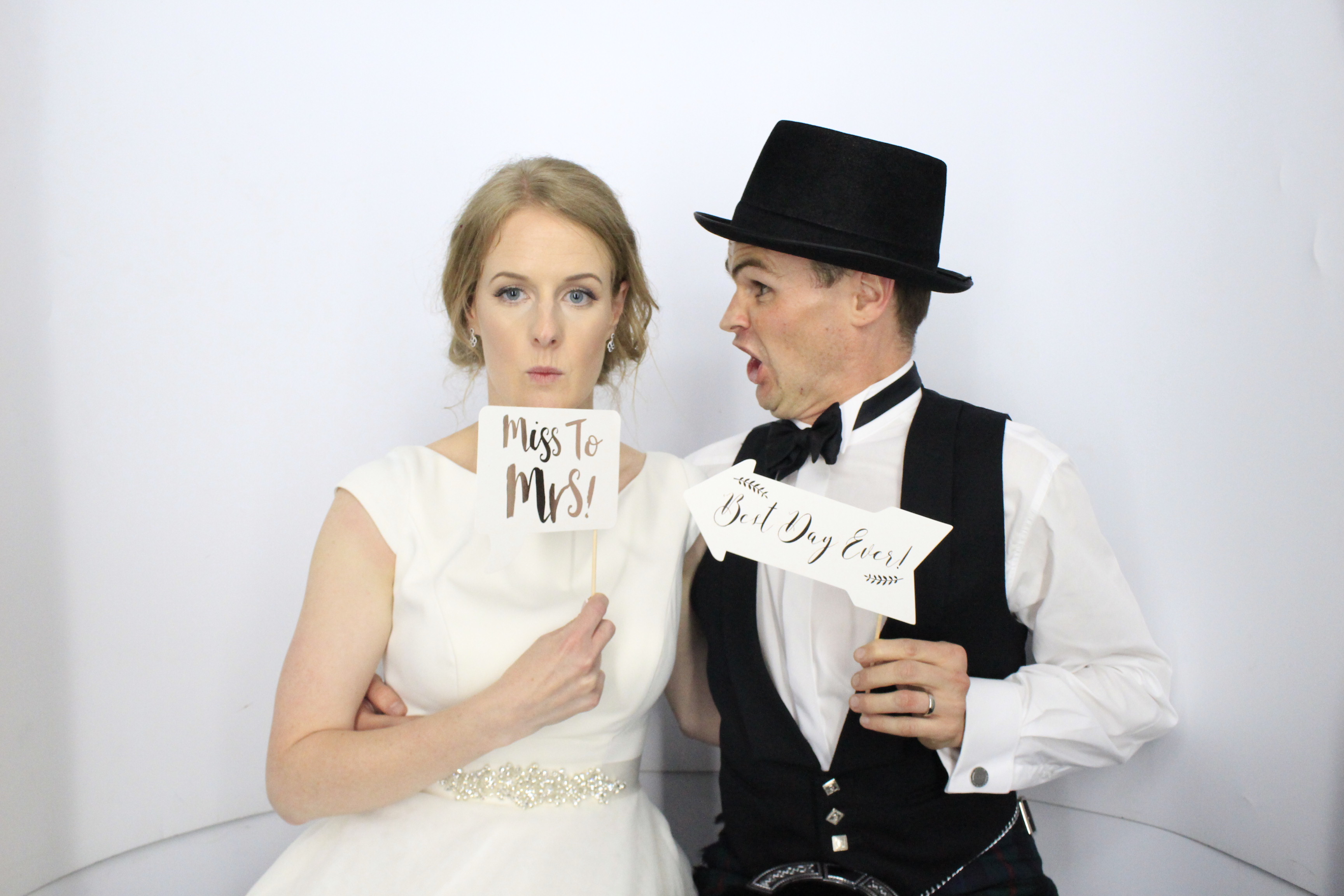 Andy and Emma's Wedding | View more photos from the event at gallery.myphotoboothexperience.co.uk/u/MyPhotoBoothExperienceLtd/Andy-and-Emmas-Wedding
